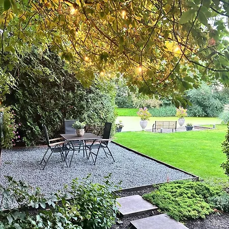 아파트 De Weideblom